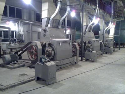 Soybean flaking machine 